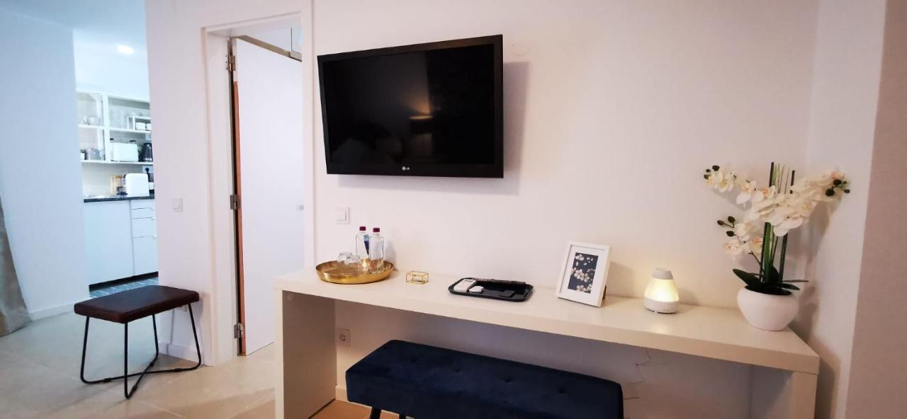 Quarto Duplo Com Kitchenette, Wc E Patio Privativo Apartment Corroios Exterior photo