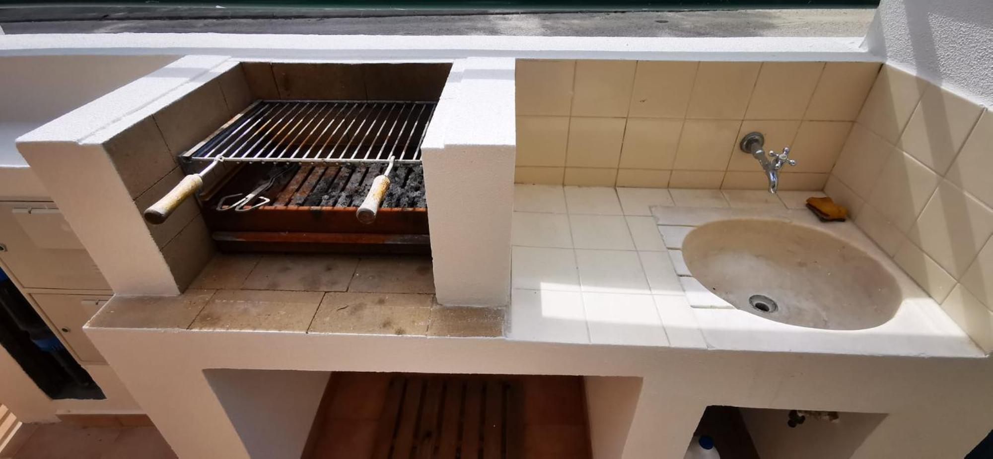 Quarto Duplo Com Kitchenette, Wc E Patio Privativo Apartment Corroios Exterior photo